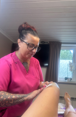 Behandlare på Bibis Beauty Studio i Valla